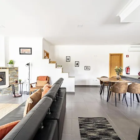 Дом отдыха Casa Belavista By House And People *
